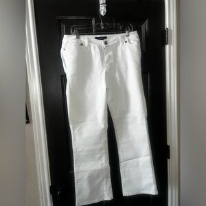 Denim 24/7 Woman’s Petite White Jeans Size 12